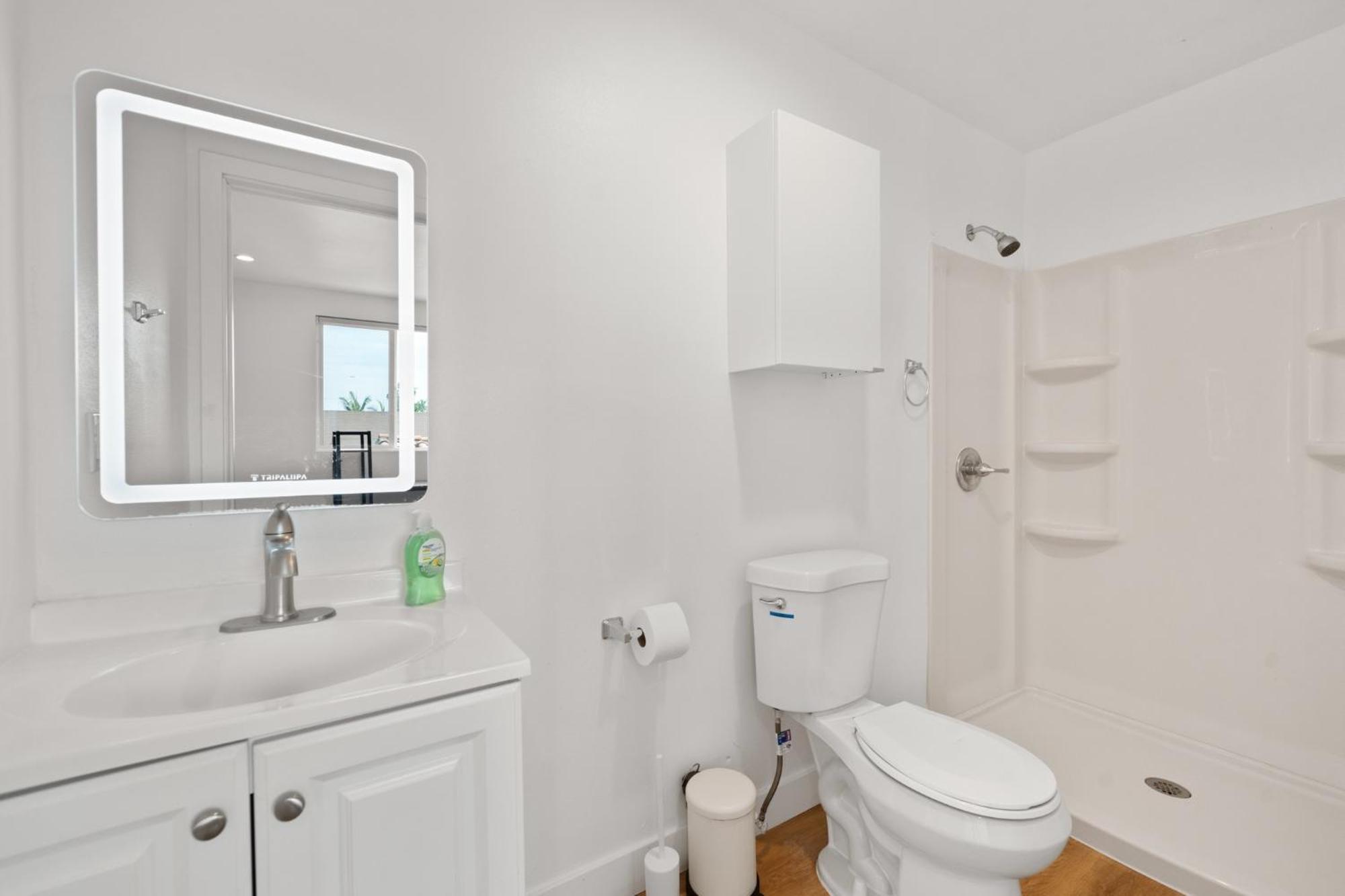 Modern Getaway In The Heart Of La Near Usc, Private Room With Share Living Room And Kitchen Los Angeles Esterno foto
