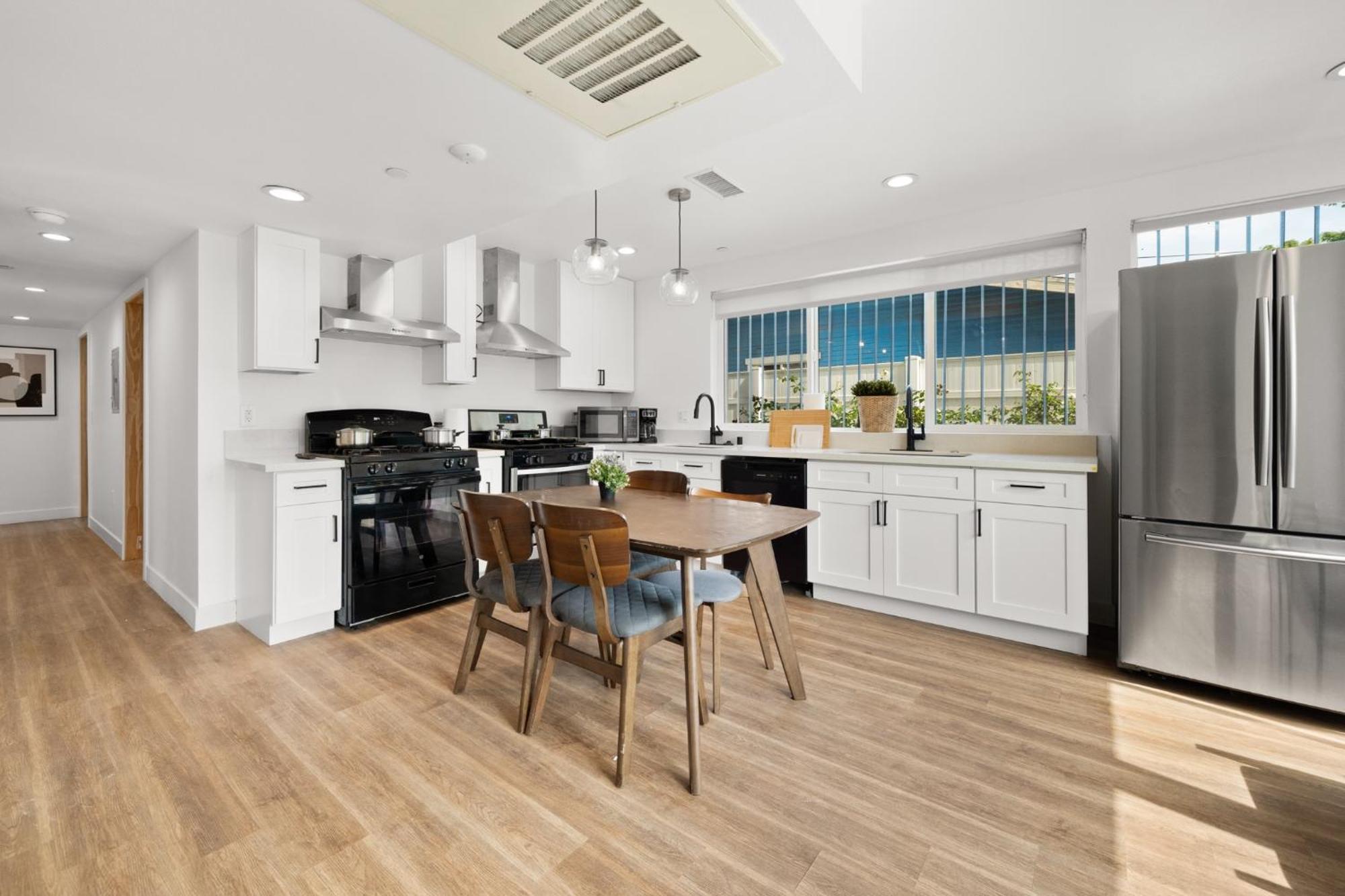 Modern Getaway In The Heart Of La Near Usc, Private Room With Share Living Room And Kitchen Los Angeles Esterno foto